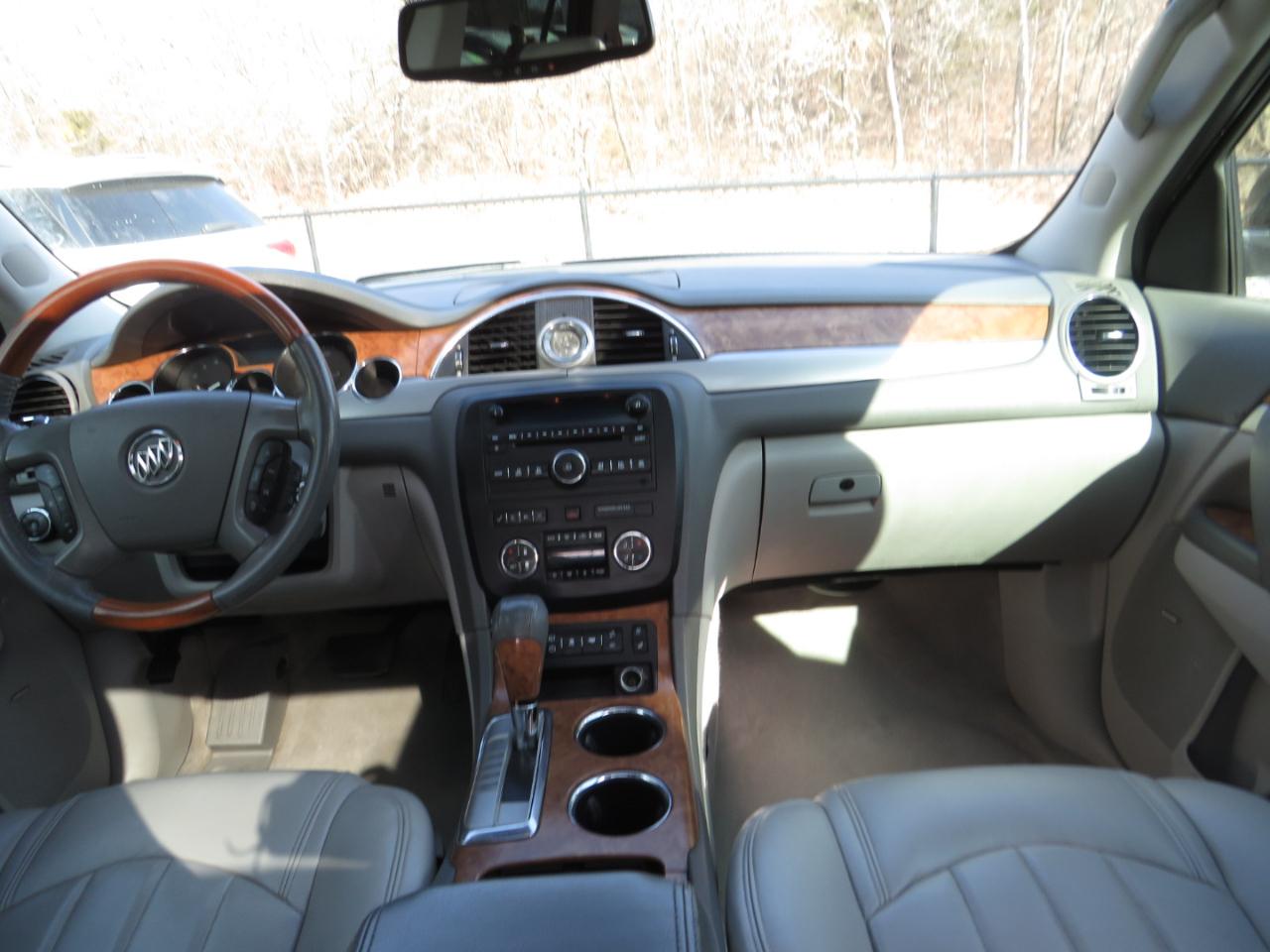 Buick Enclave FWD 4dr CXL-2 2011