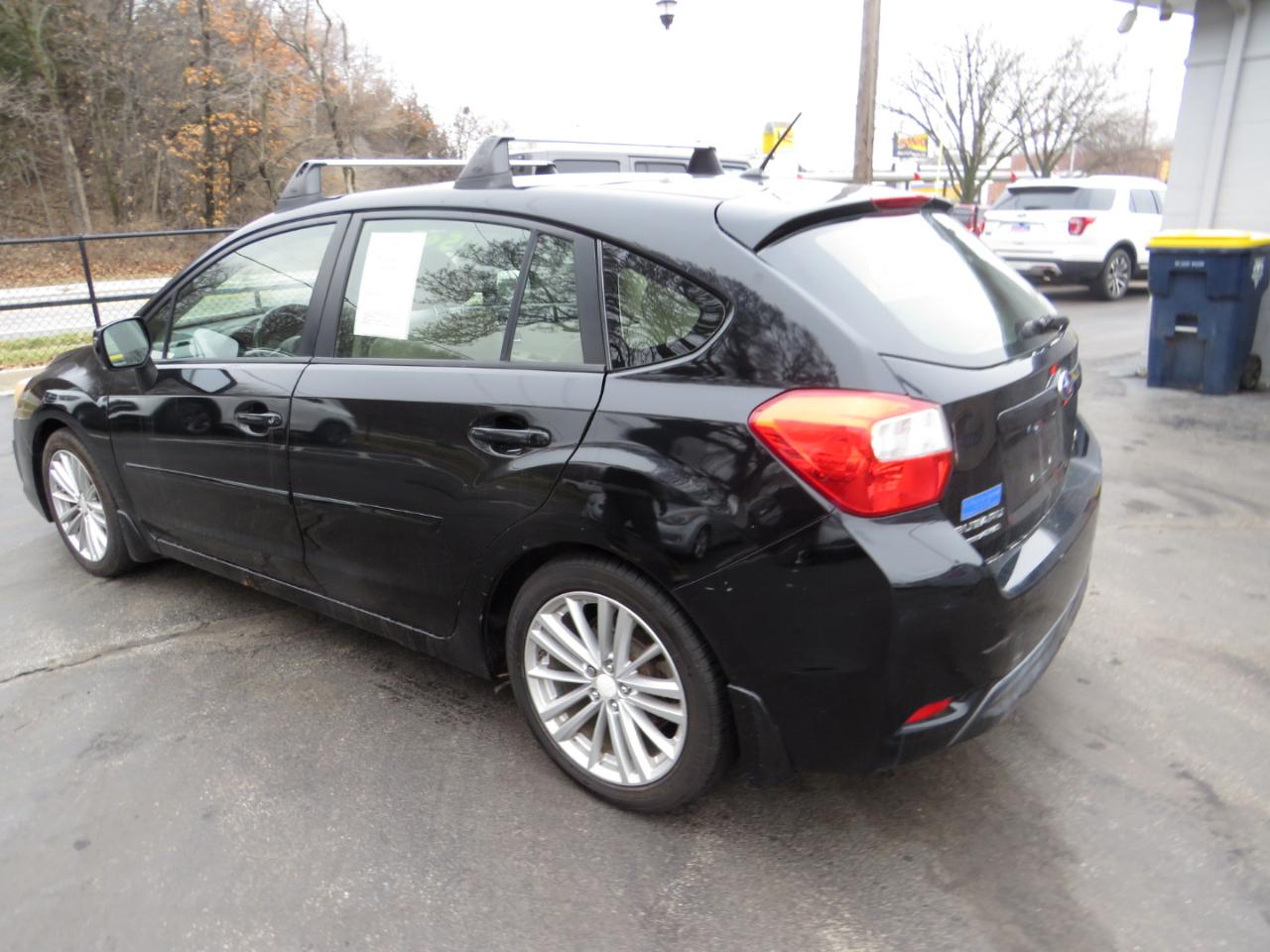 Subaru Impreza Wagon 5dr Auto 2.0i Premium 2013