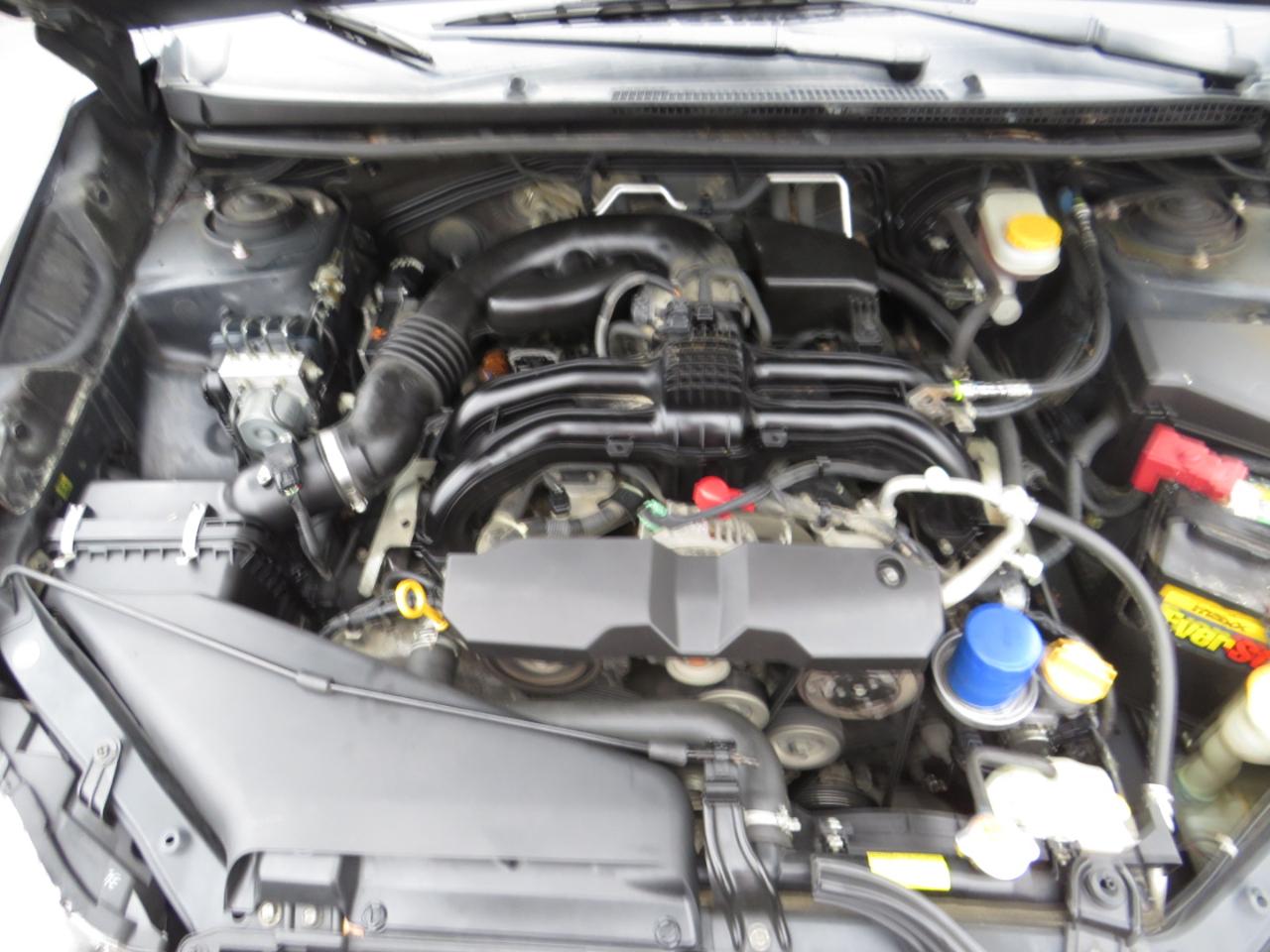 Subaru Impreza Wagon 5dr Auto 2.0i Premium 2013