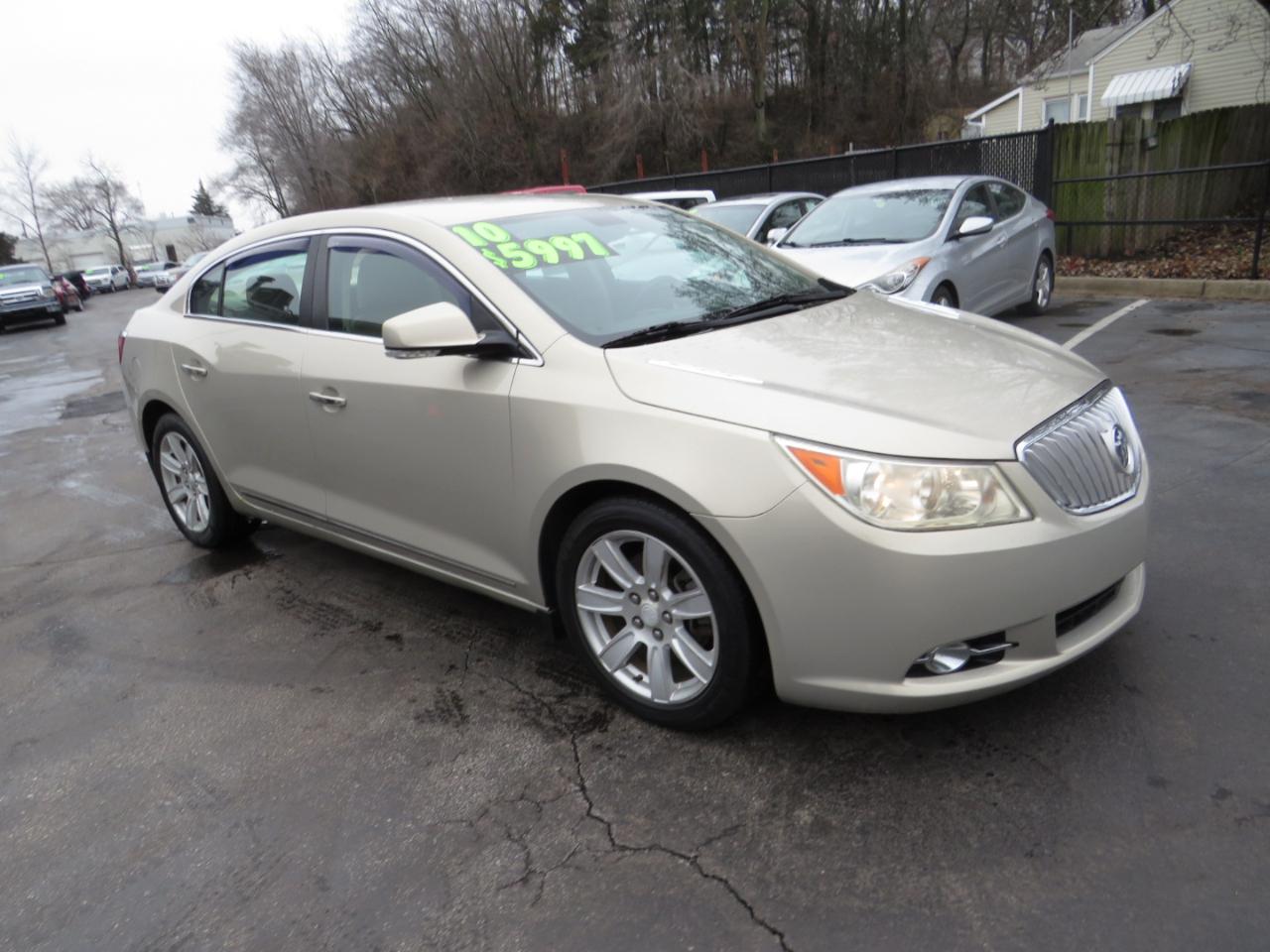 Buick LaCrosse 4dr Sdn CXL 3.0L FWD 2010