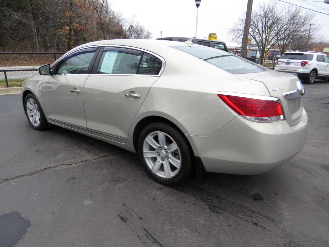 Buick LaCrosse 4dr Sdn CXL 3.0L FWD 2010
