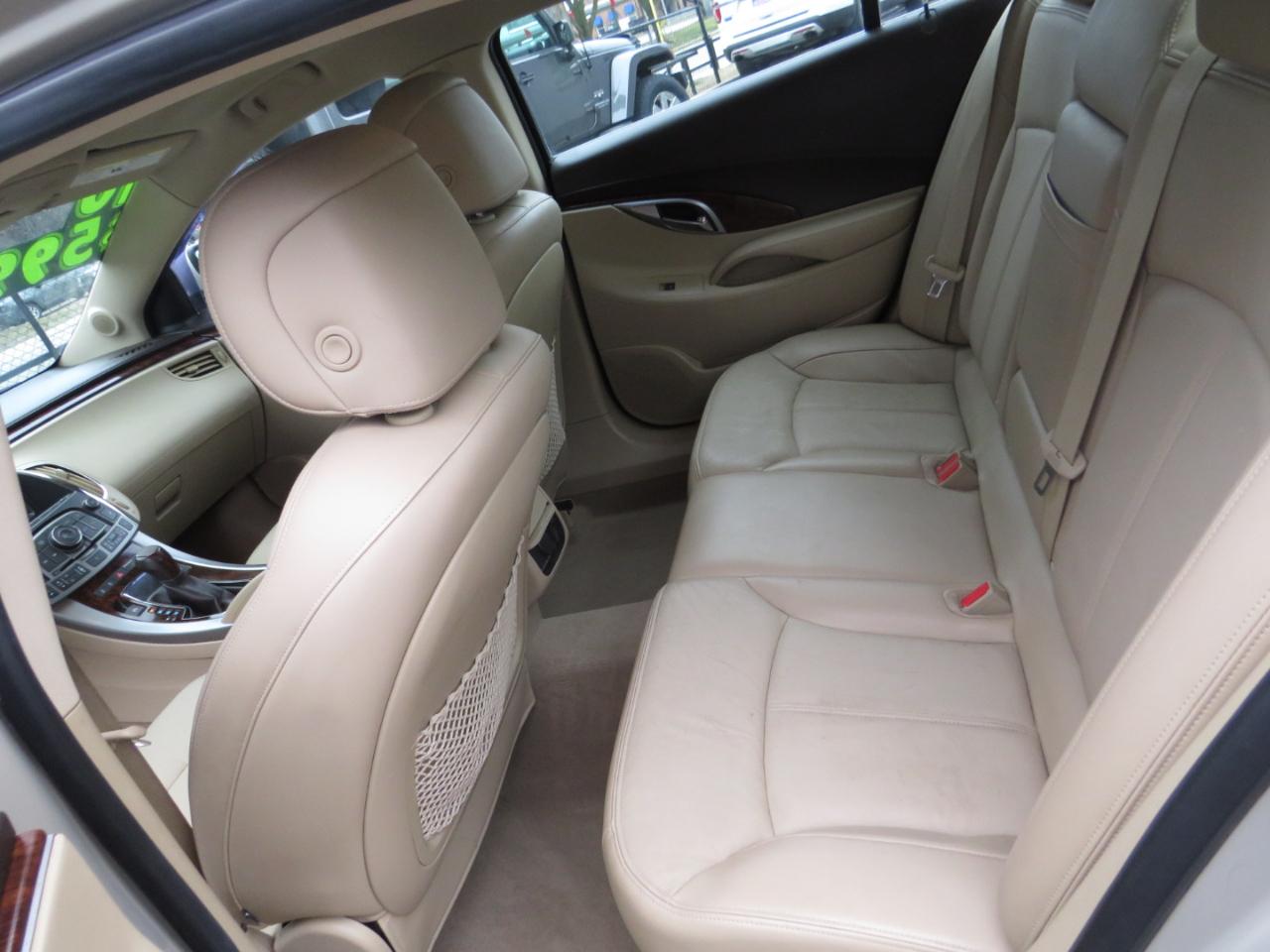 Buick LaCrosse 4dr Sdn CXL 3.0L FWD 2010