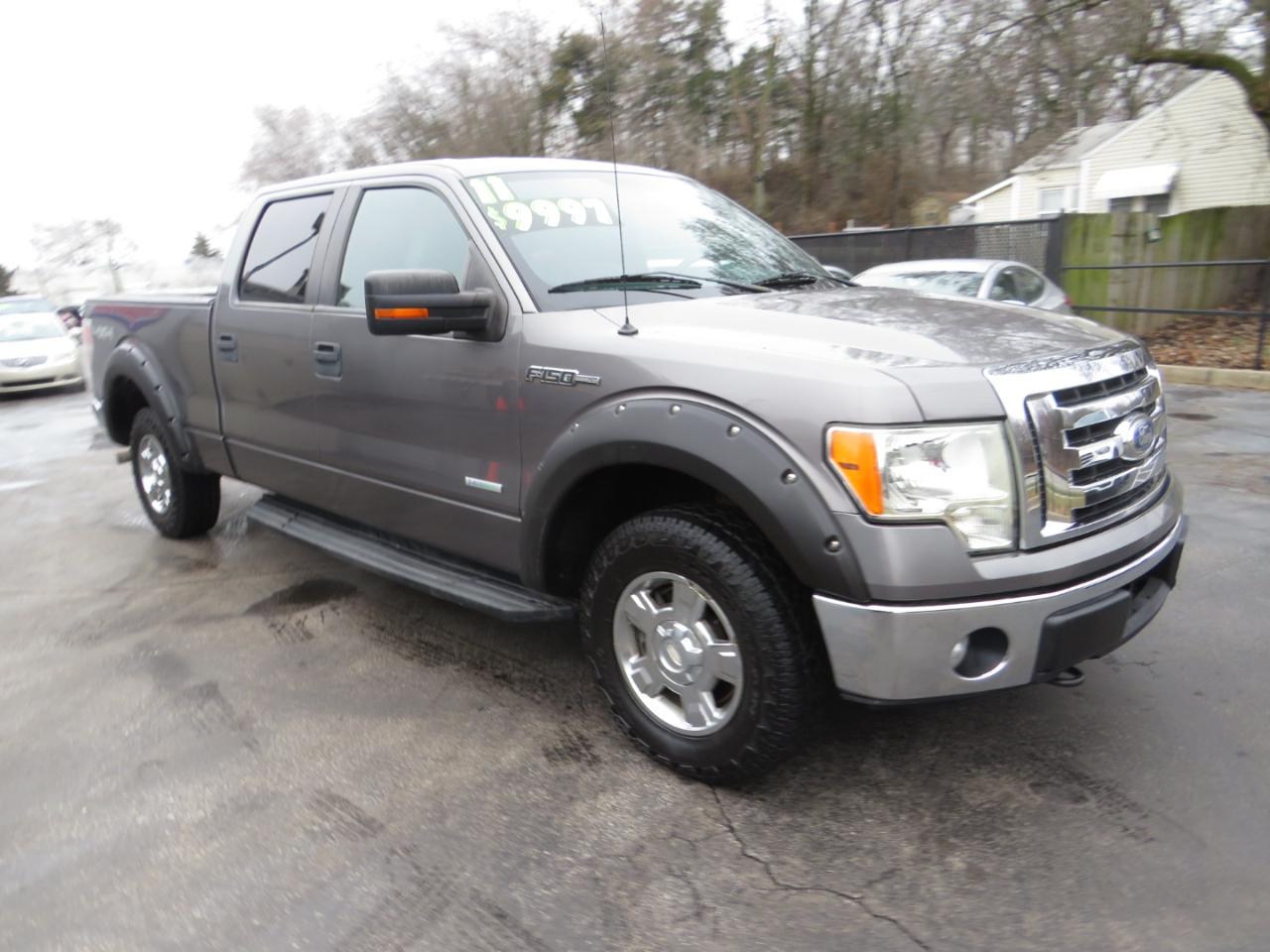 Ford F-150 4WD SuperCrew 145" Platinum 2011