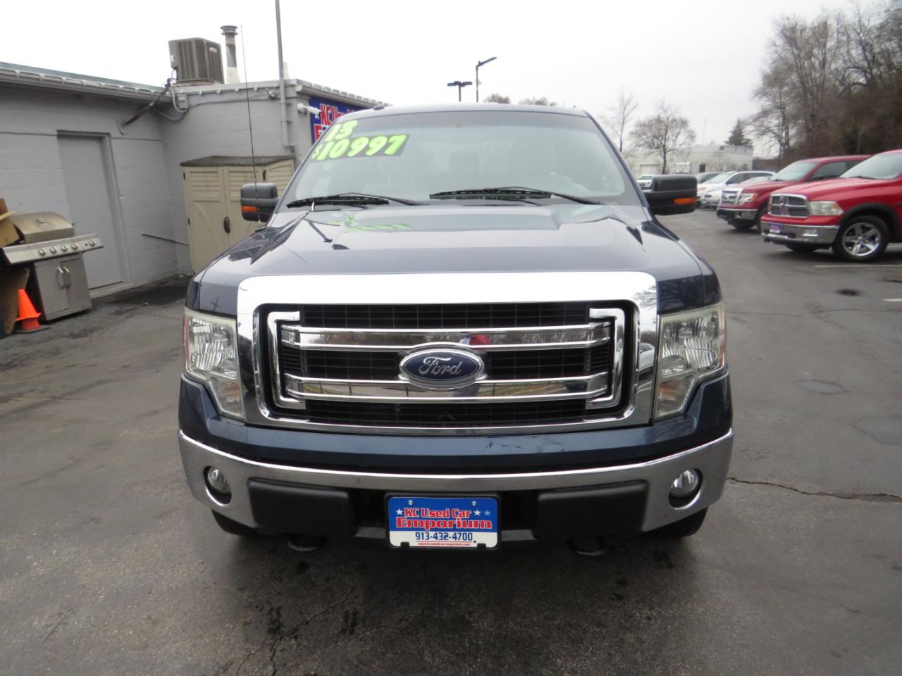 Ford F-150 4WD SuperCrew 145" Platinum 2013