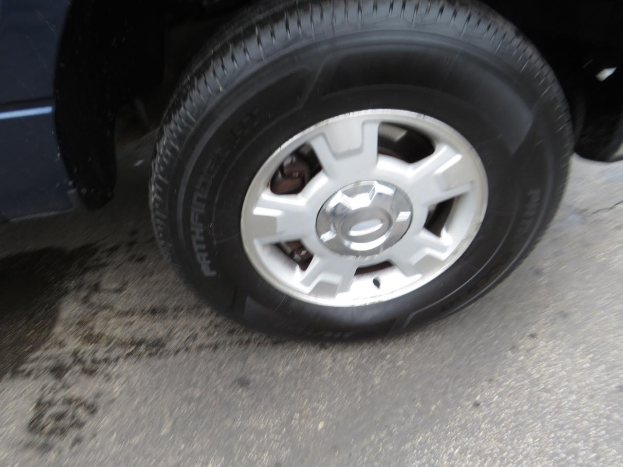 Ford F-150 4WD SuperCrew 145" Platinum 2013