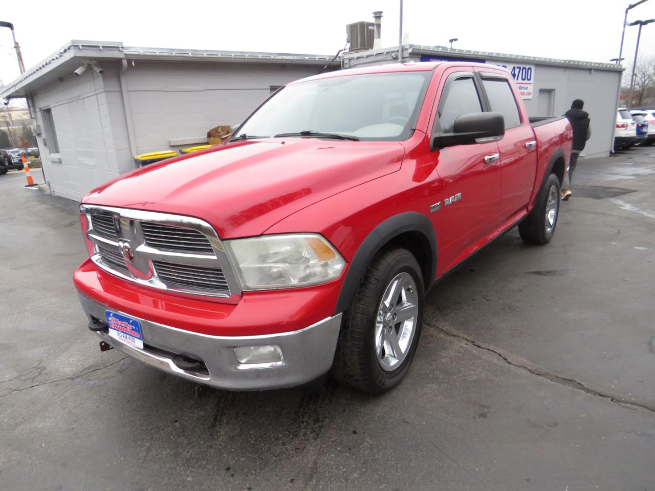 Dodge Ram 1500 4WD Crew Cab 140.5" SLT 2010