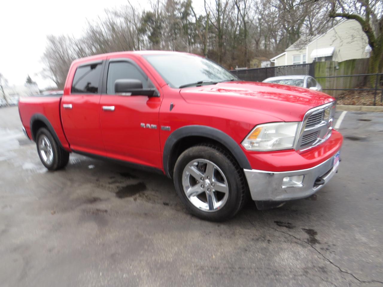 Dodge Ram 1500 4WD Crew Cab 140.5" SLT 2010