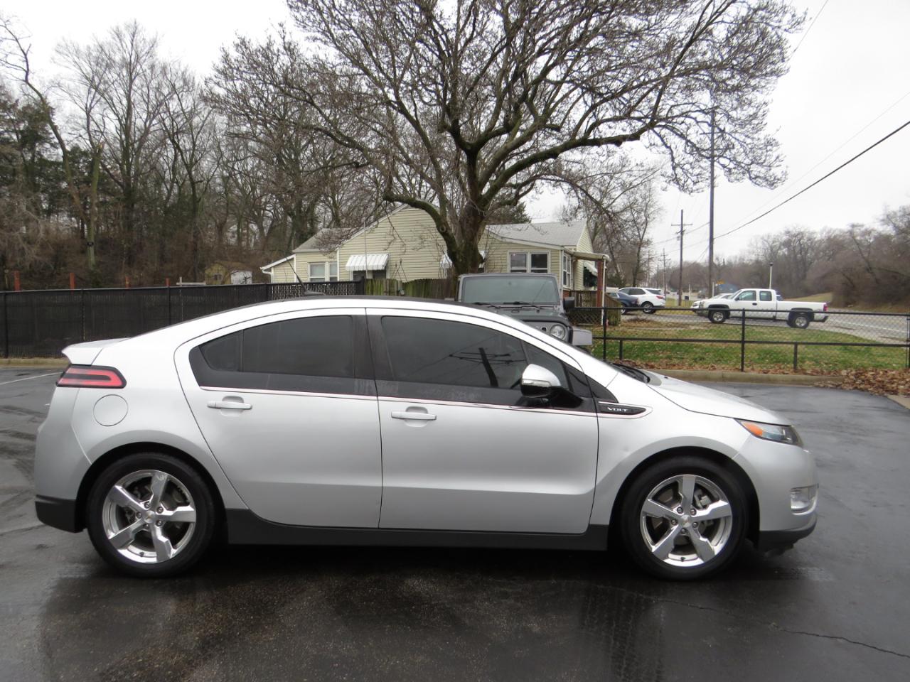 Chevrolet Volt 5dr HB 2011