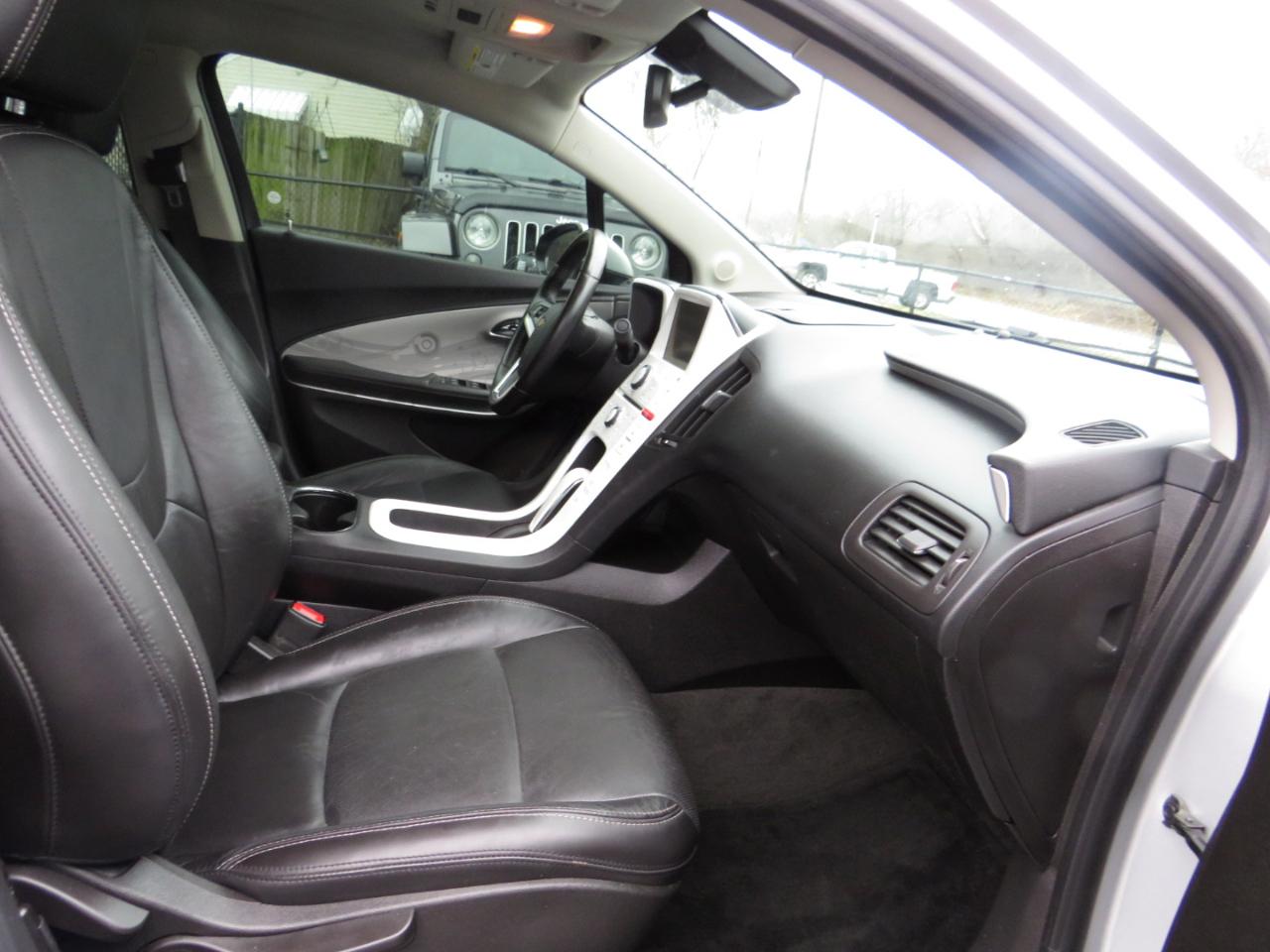 Chevrolet Volt 5dr HB 2011