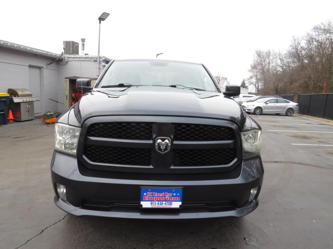 Dodge Ram 1500 4dr Quad Cab 140.5" WB SLT 2003