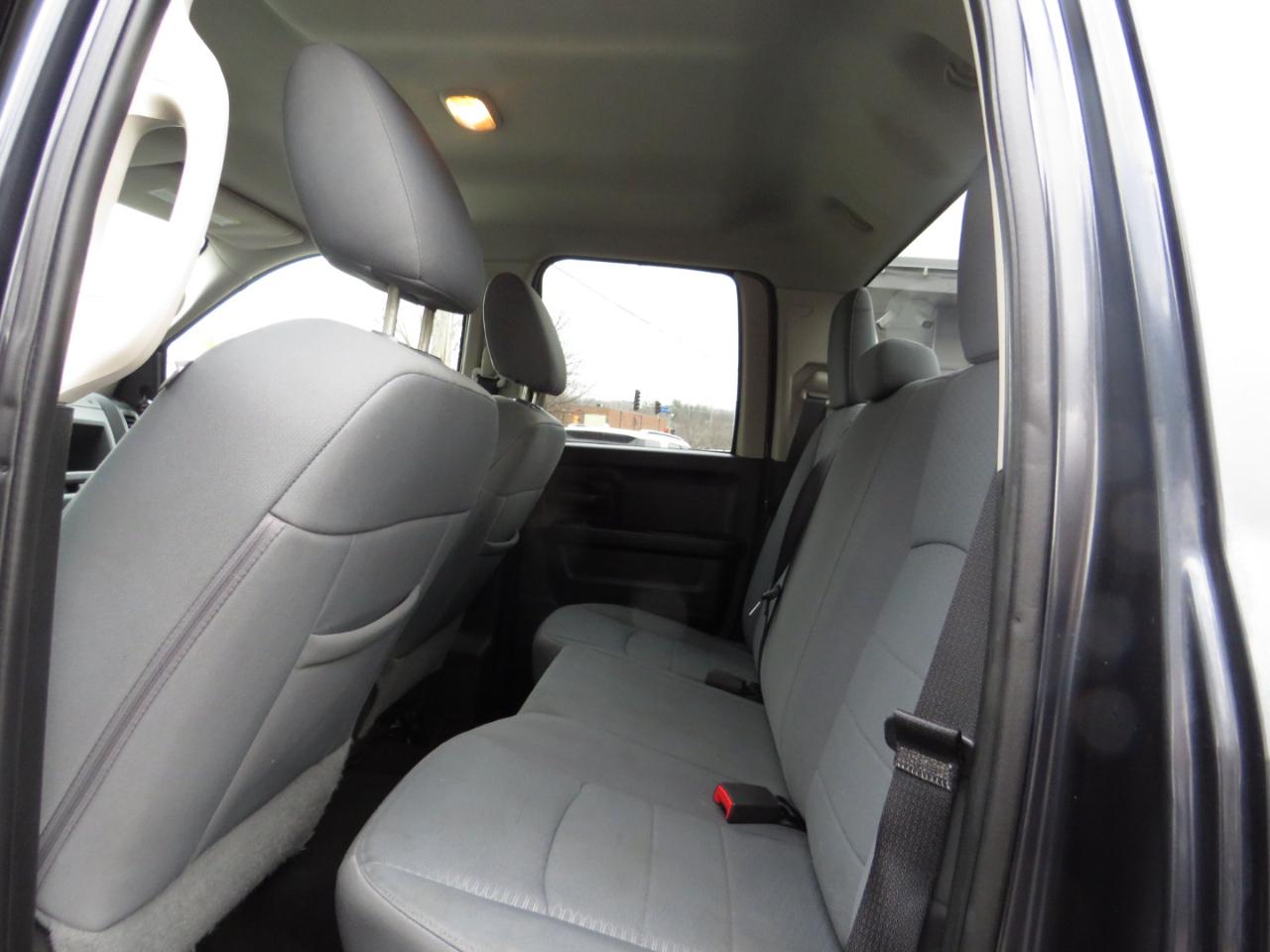 Dodge Ram 1500 4dr Quad Cab 140.5" WB SLT 2003