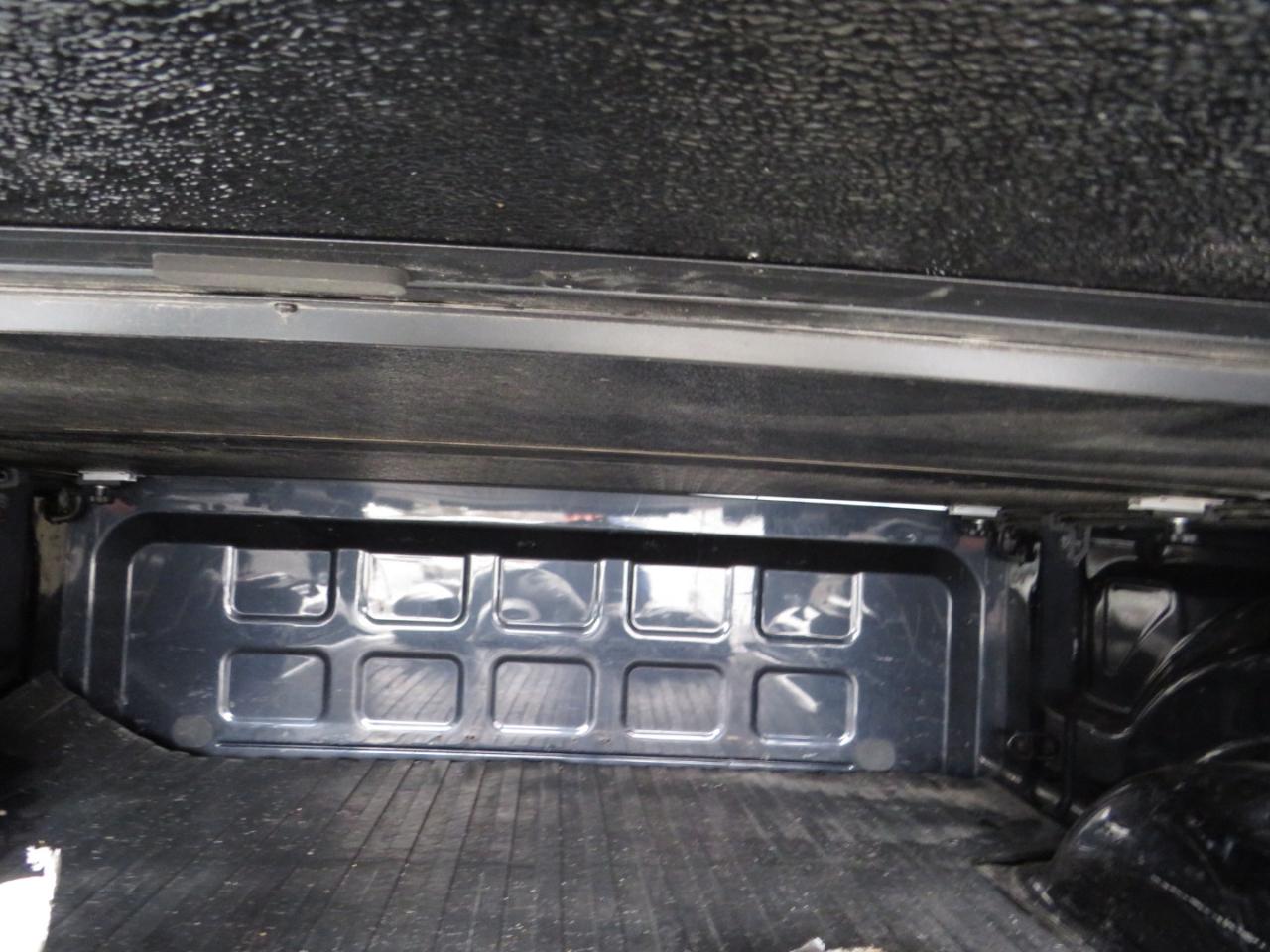 Dodge Ram 1500 4dr Quad Cab 140.5" WB SLT 2003