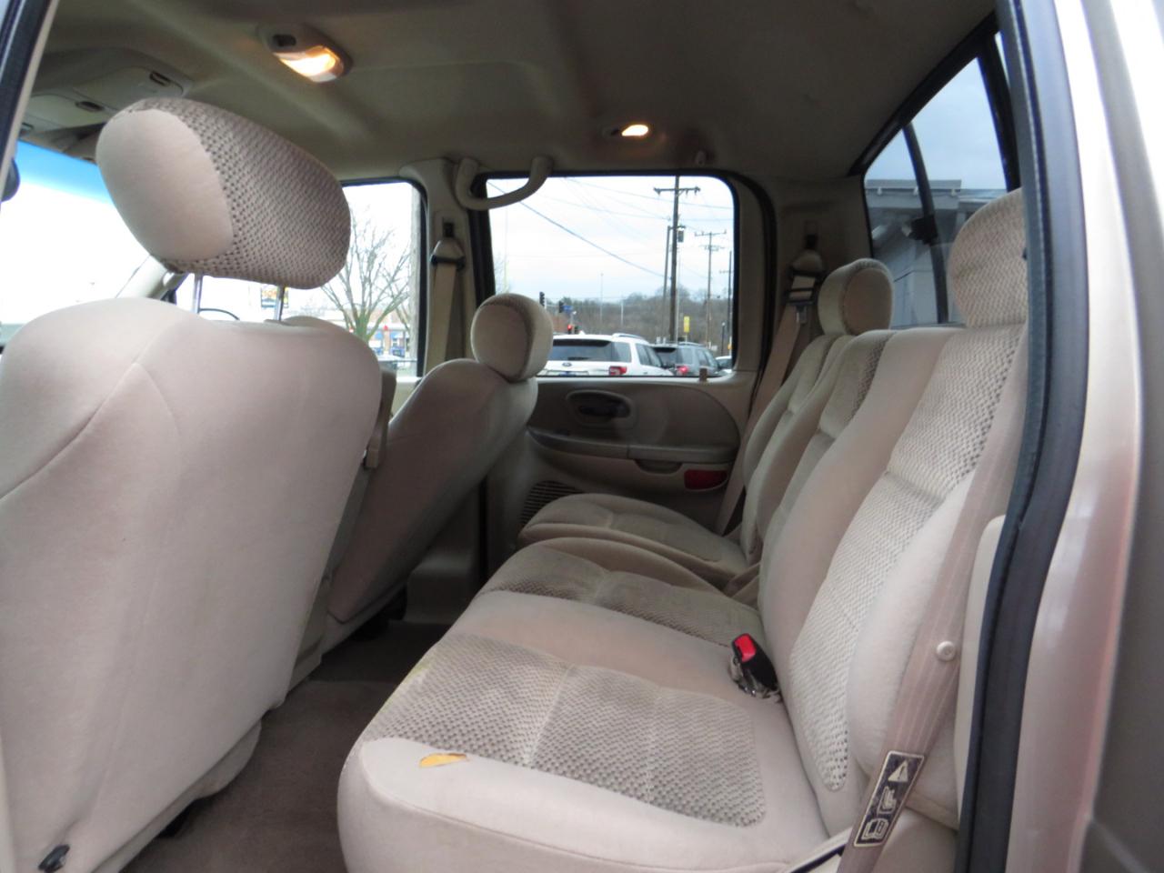 Ford F-150 SuperCrew 139" King Ranch 4WD 2002