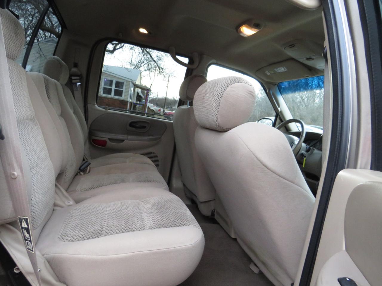 Ford F-150 SuperCrew 139" King Ranch 4WD 2002