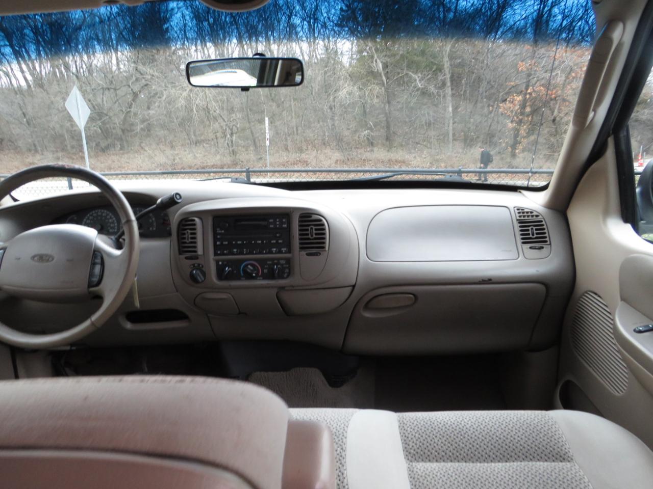 Ford F-150 SuperCrew 139" King Ranch 4WD 2002