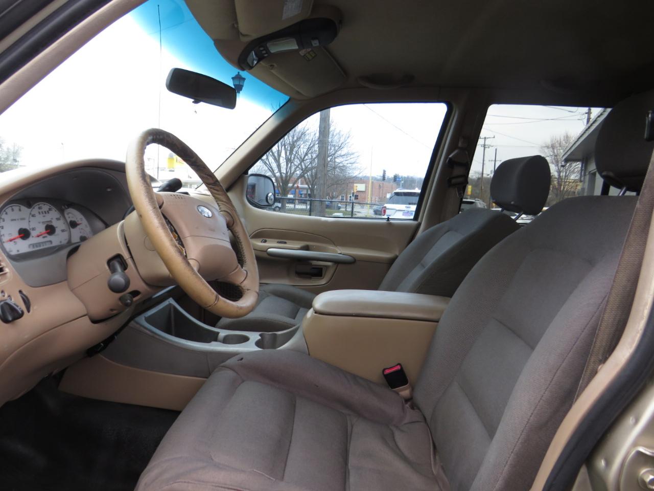 Ford Explorer Sport Trac 4dr 126" WB 4WD 2001