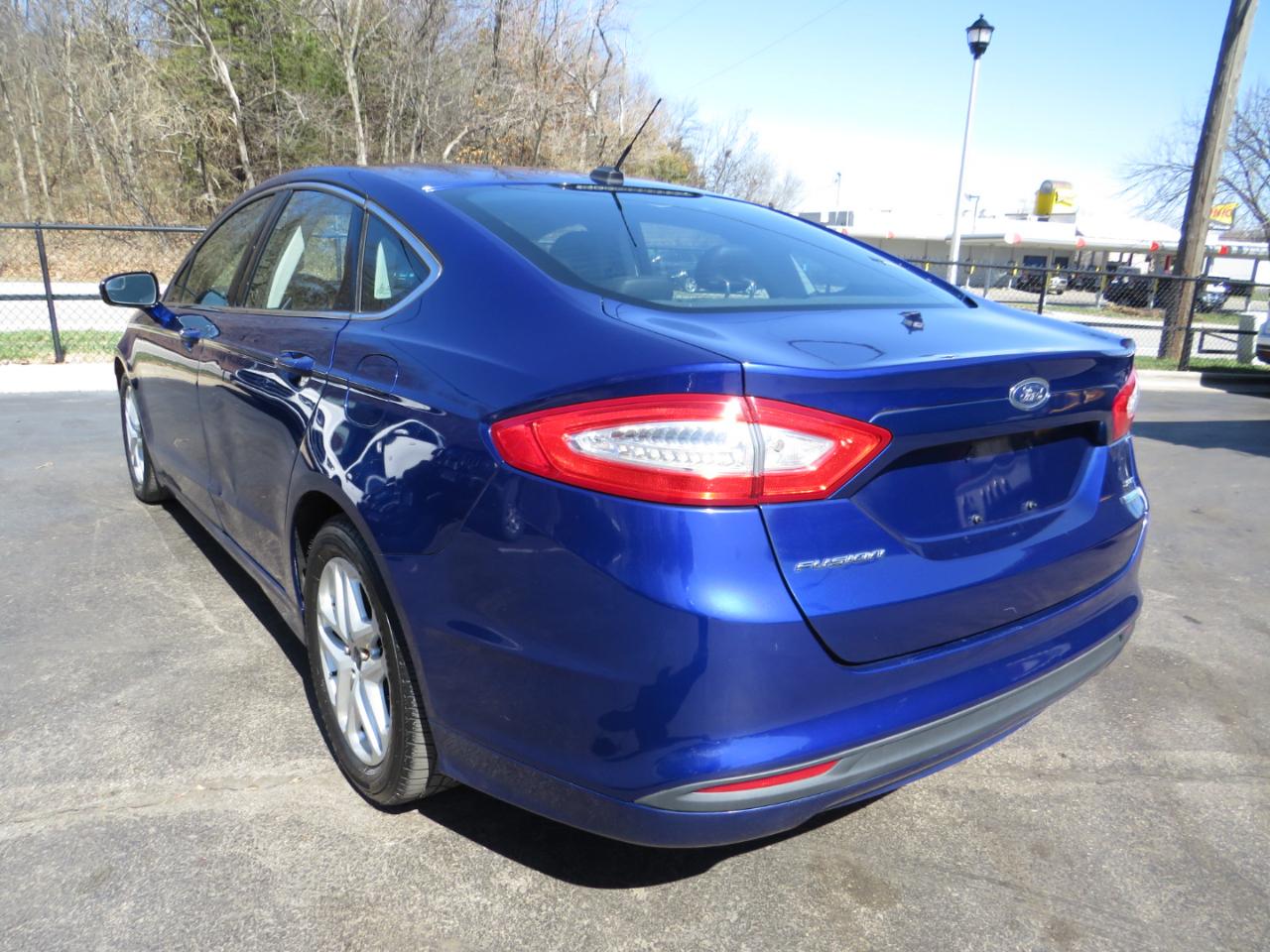 Ford Fusion 4dr Sdn SE FWD 2014