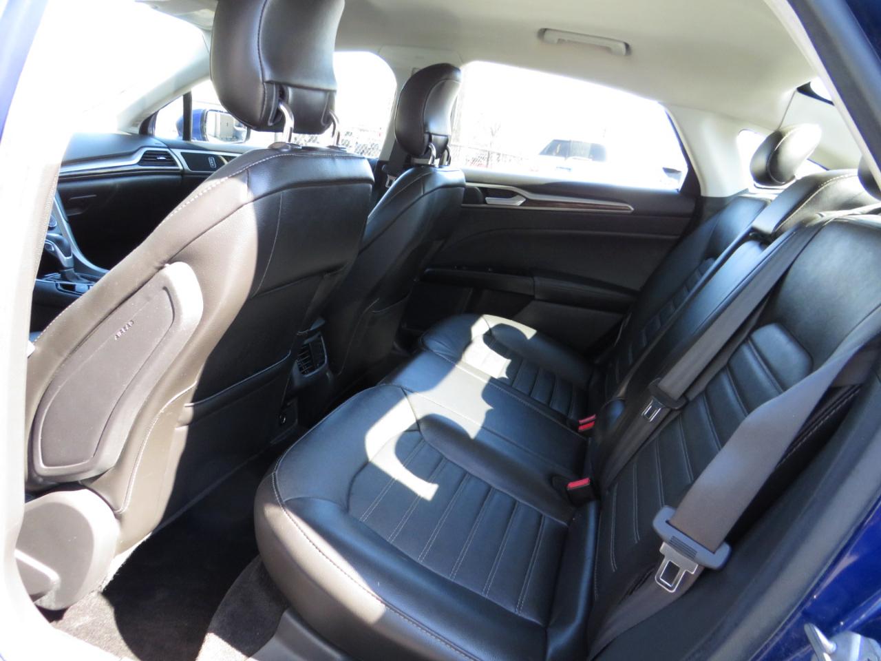 Ford Fusion 4dr Sdn SE FWD 2014