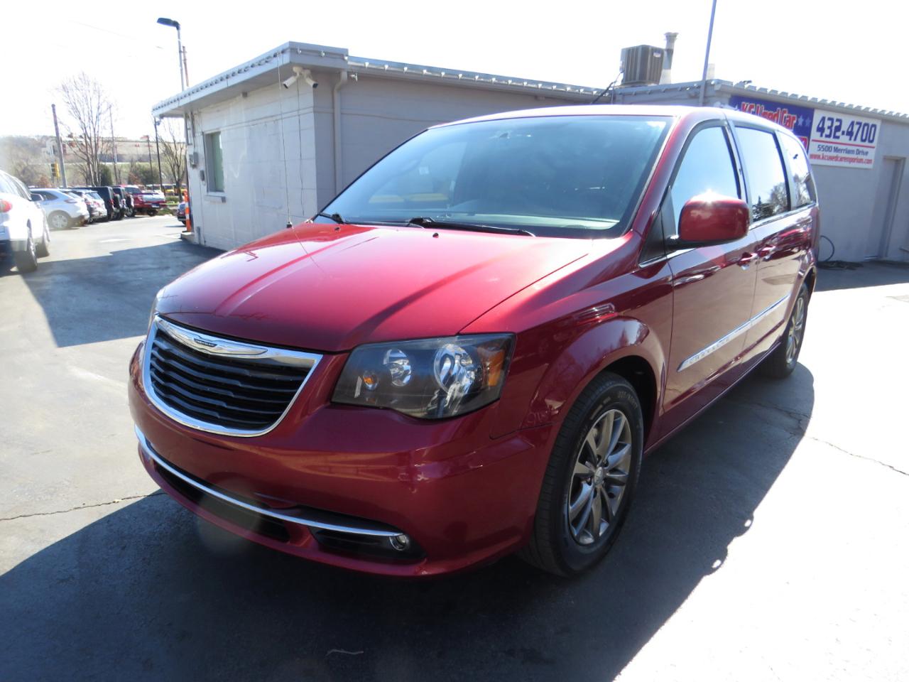 Chrysler Town & Country 4dr Wgn S 2016