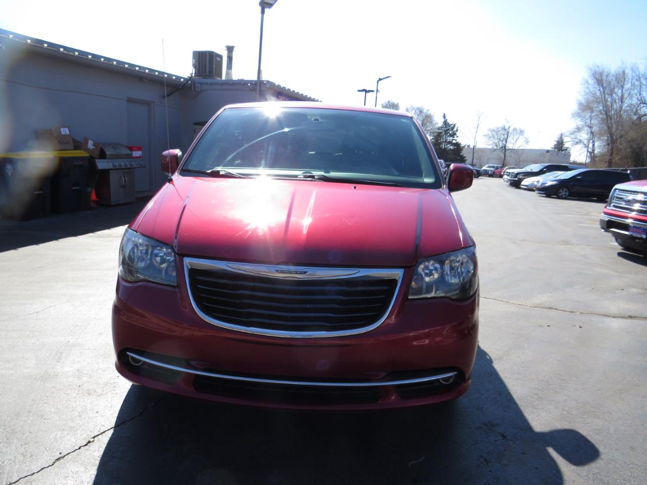Chrysler Town & Country 4dr Wgn S 2016