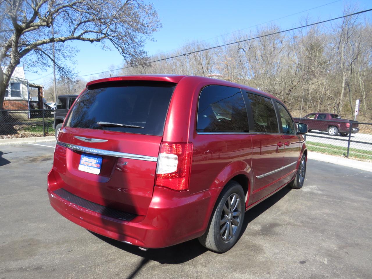 Chrysler Town & Country 4dr Wgn S 2016