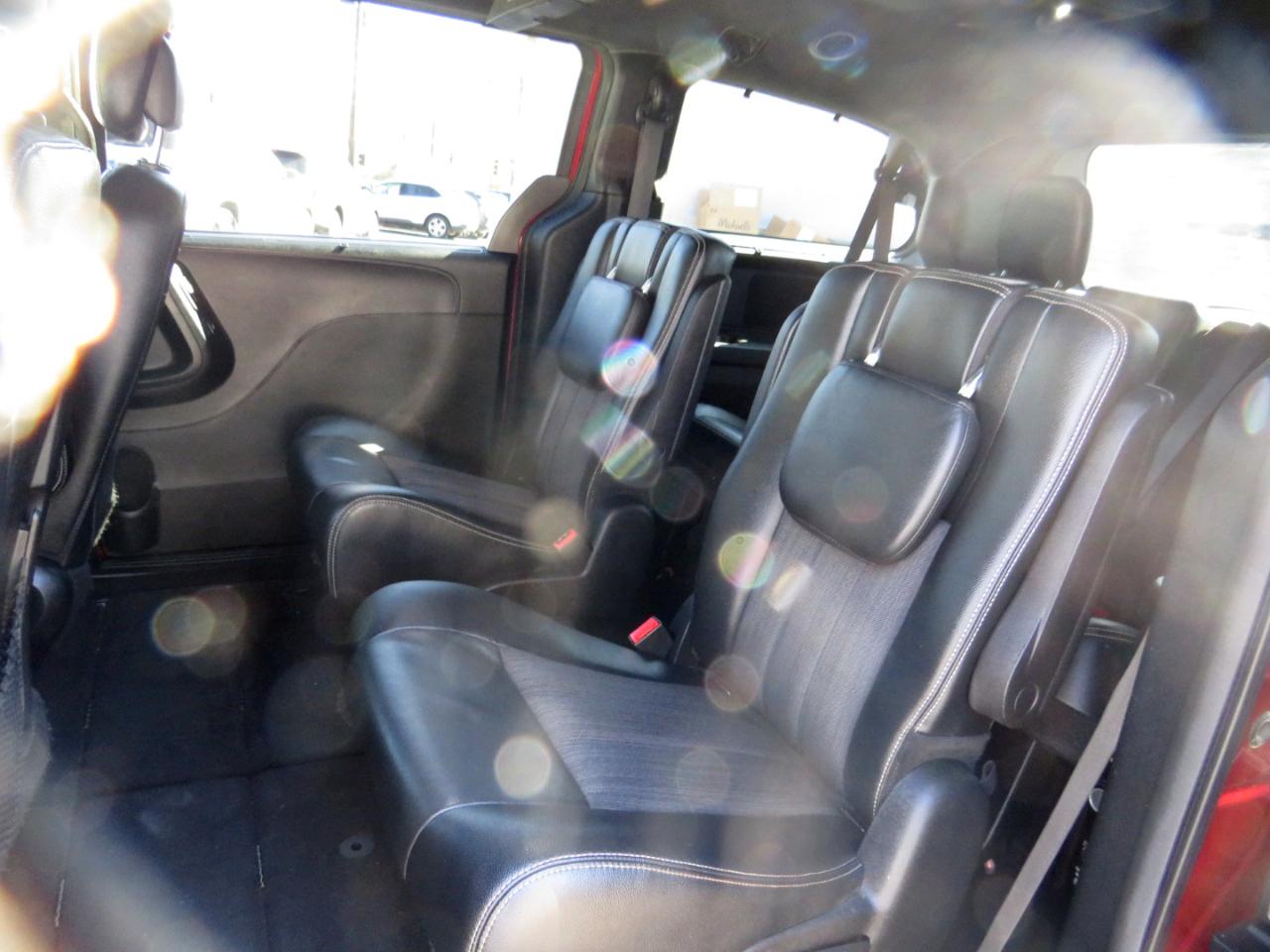 Chrysler Town & Country 4dr Wgn S 2016