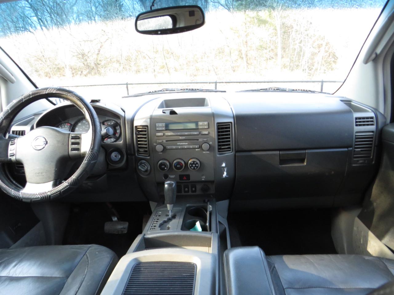 Nissan Titan LE Crew Cab 4WD 2004