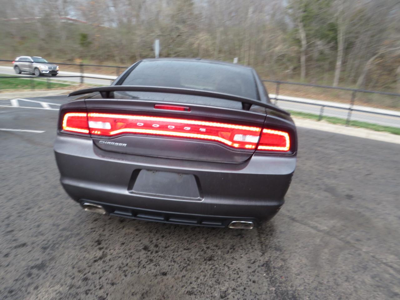Dodge Charger 4dr Sdn SE RWD 2014