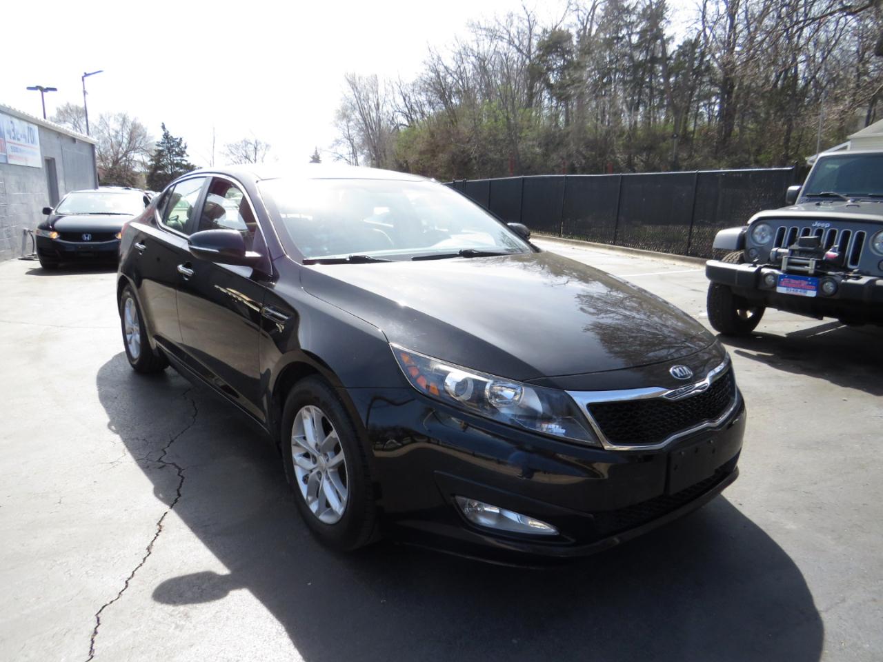 Kia Optima 4dr Sdn LX 2013