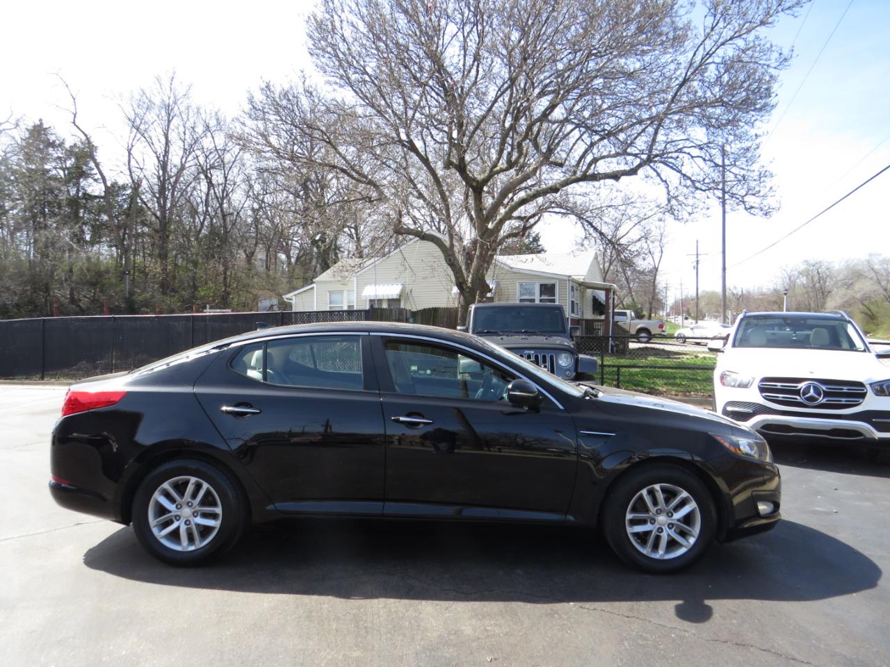 Kia Optima 4dr Sdn LX 2013