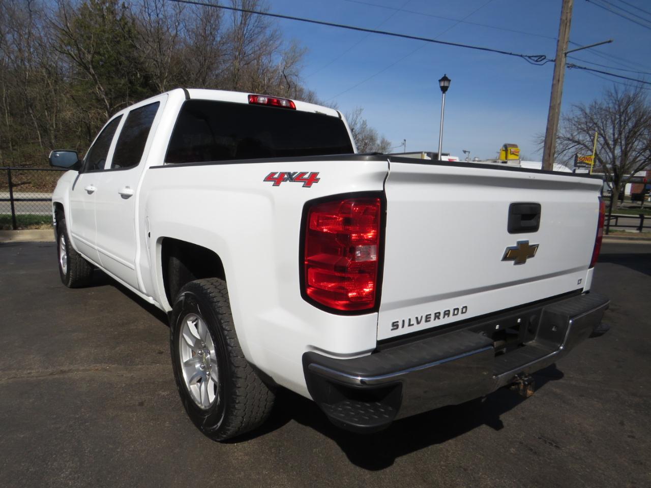 Chevrolet Silverado 1500 4WD Crew Cab 143.5" LT w/1LT 2015