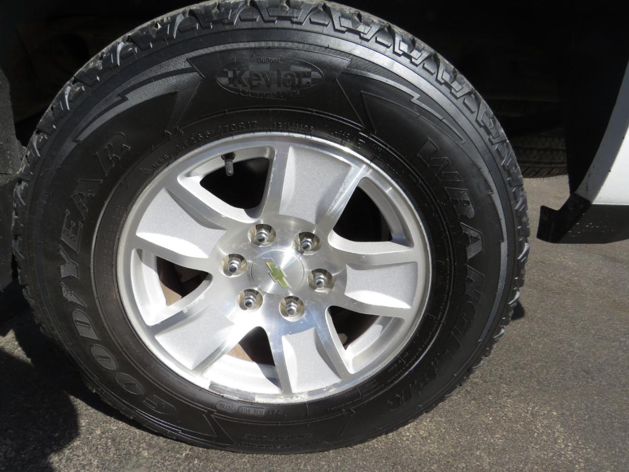 Chevrolet Silverado 1500 4WD Crew Cab 143.5" LT w/1LT 2015