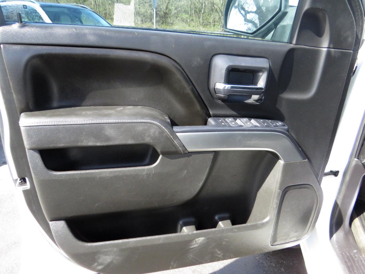 Chevrolet Silverado 1500 4WD Crew Cab 143.5" LT w/1LT 2015