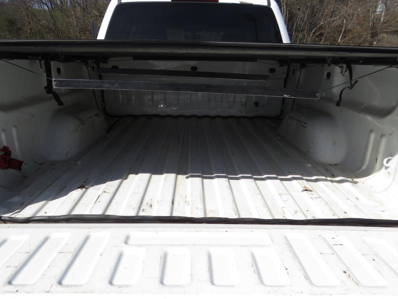 Chevrolet Silverado 1500 4WD Crew Cab 143.5" LT w/1LT 2015