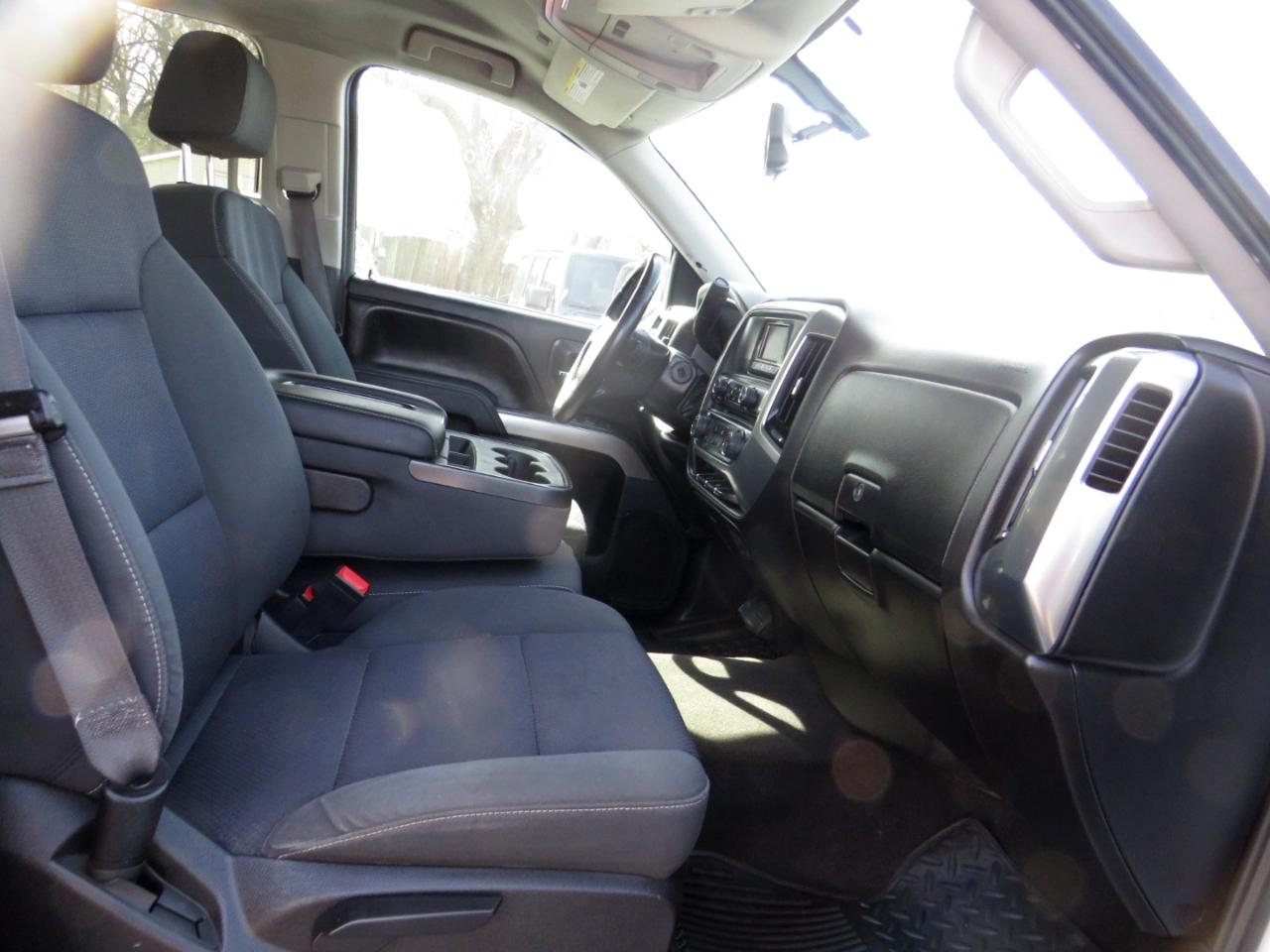 Chevrolet Silverado 1500 4WD Crew Cab 143.5" LT w/1LT 2015