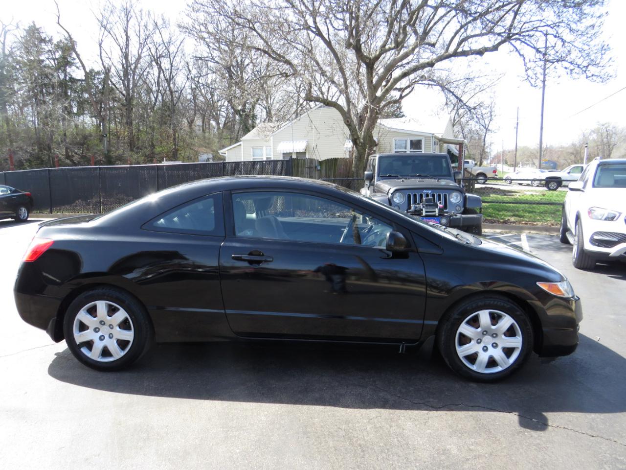 Honda Civic Cpe 2dr Auto LX 2011