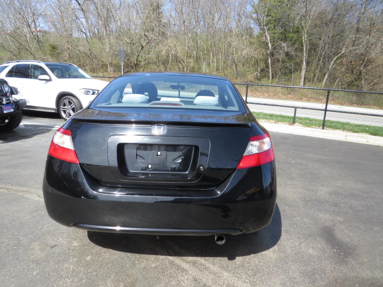 Honda Civic Cpe 2dr Auto LX 2011