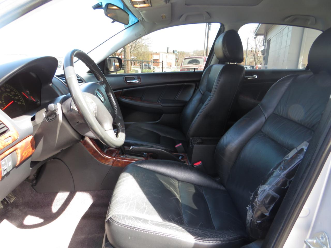 Honda Accord Sdn EX-L V6 AT 2005