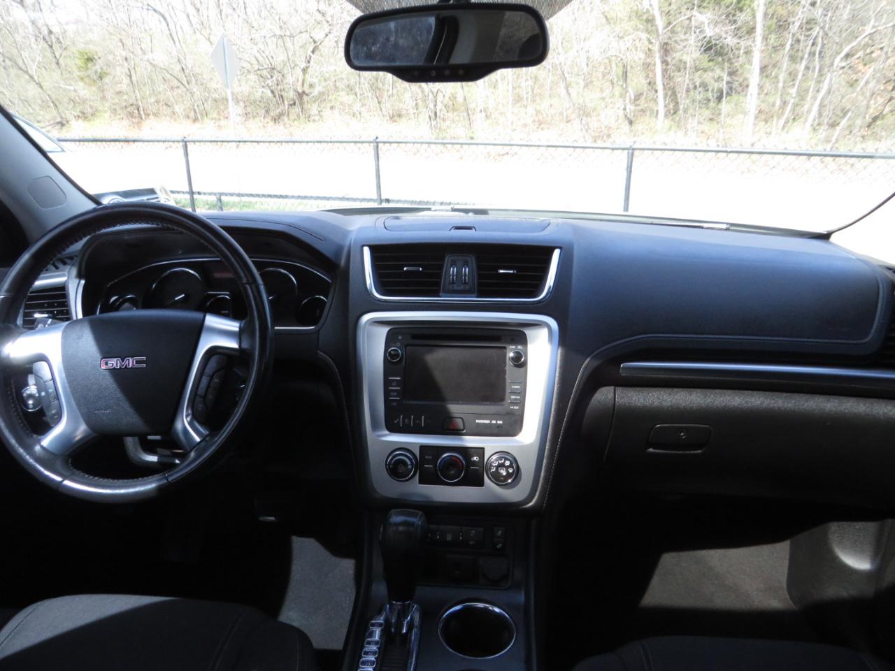 GMC Acadia FWD 4dr SLE w/SLE-2 2015