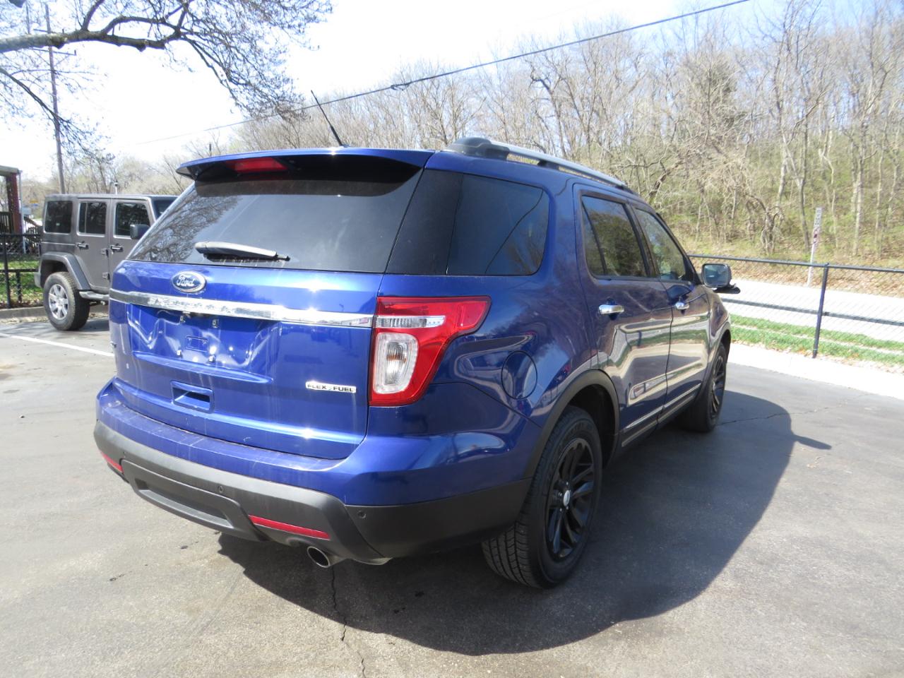 Ford Explorer FWD 4dr XLT 2014