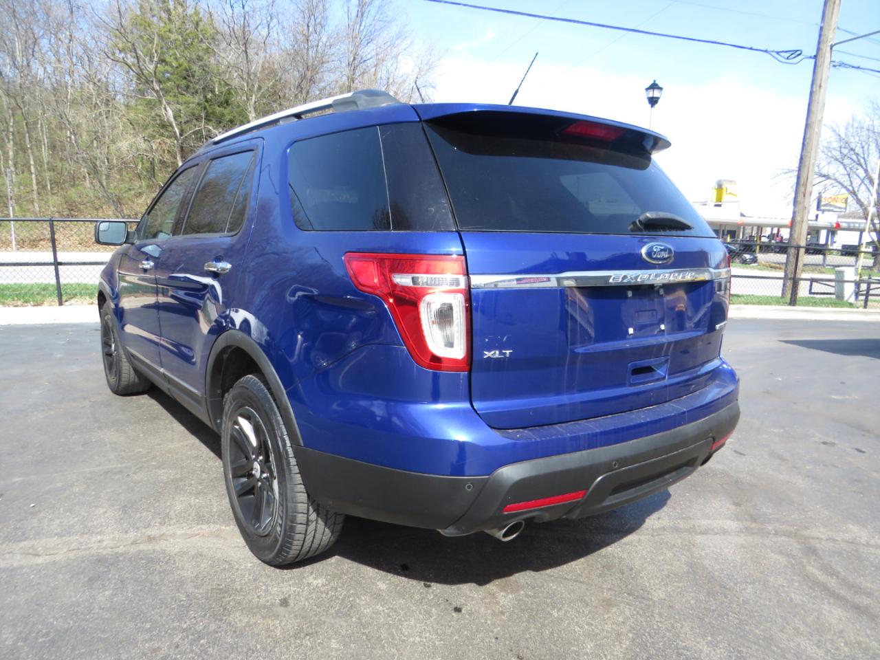 Ford Explorer FWD 4dr XLT 2014