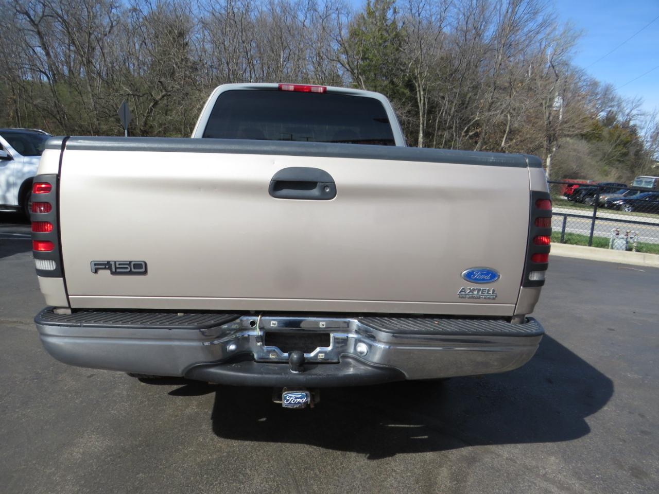 Ford F-150 Supercab 139" 4WD Lariat 1997