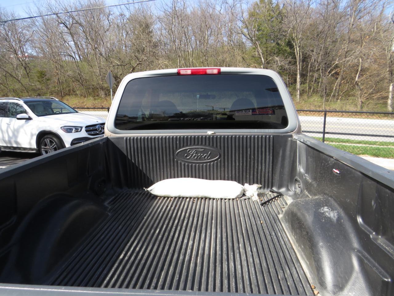 Ford F-150 Supercab 139" 4WD Lariat 1997