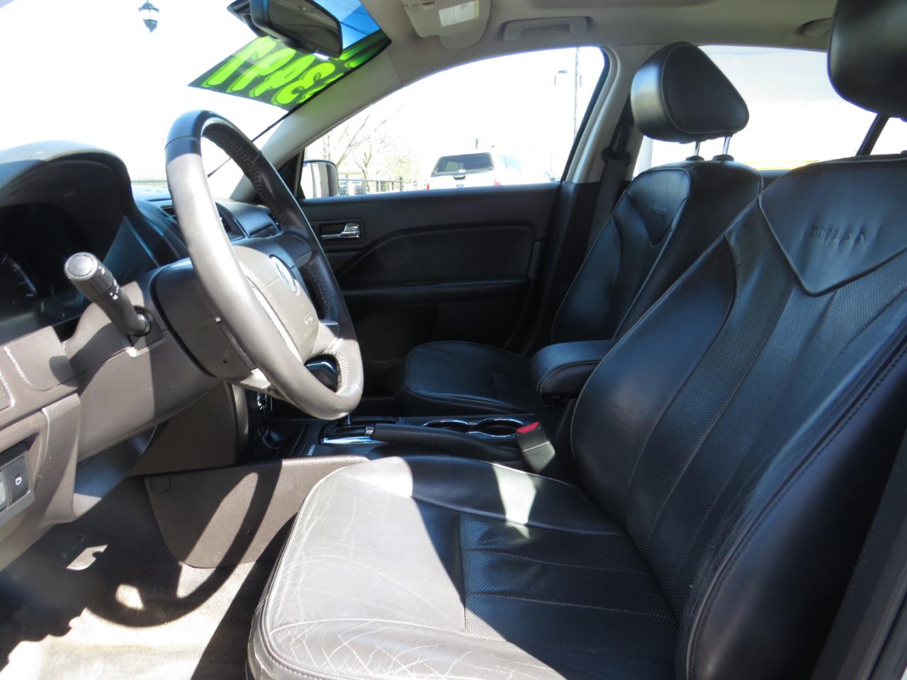 Mercury Milan 4dr Sdn Premier FWD 2011