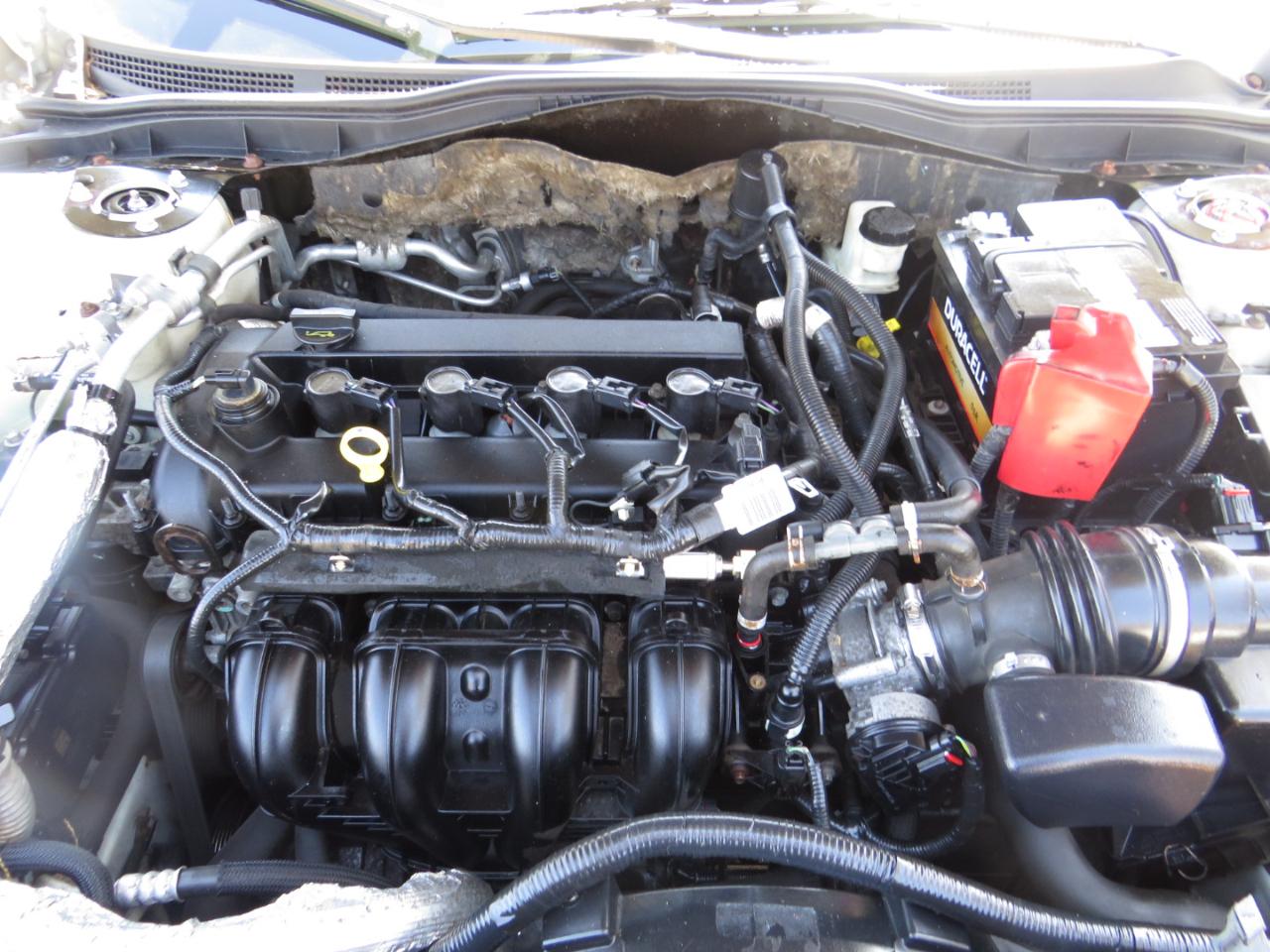 Mercury Milan 4dr Sdn Premier FWD 2011