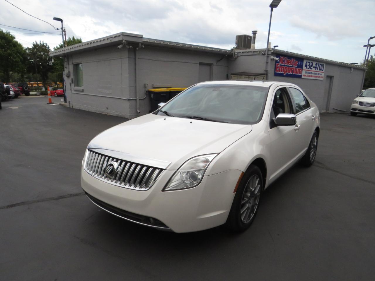 Mercury Milan 4dr Sdn Premier FWD 2011