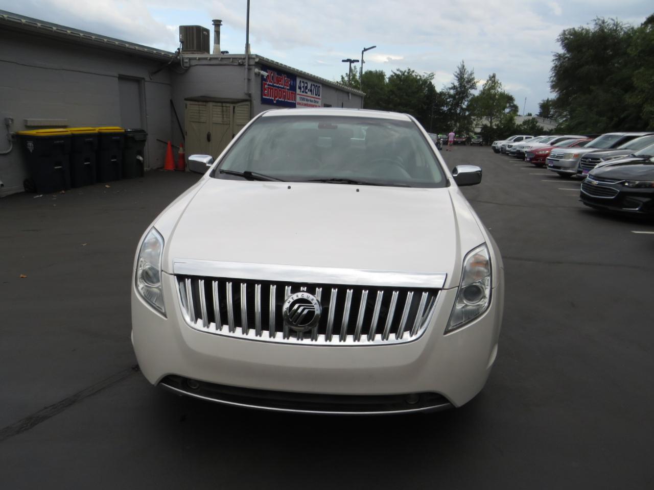 Mercury Milan 4dr Sdn Premier FWD 2011