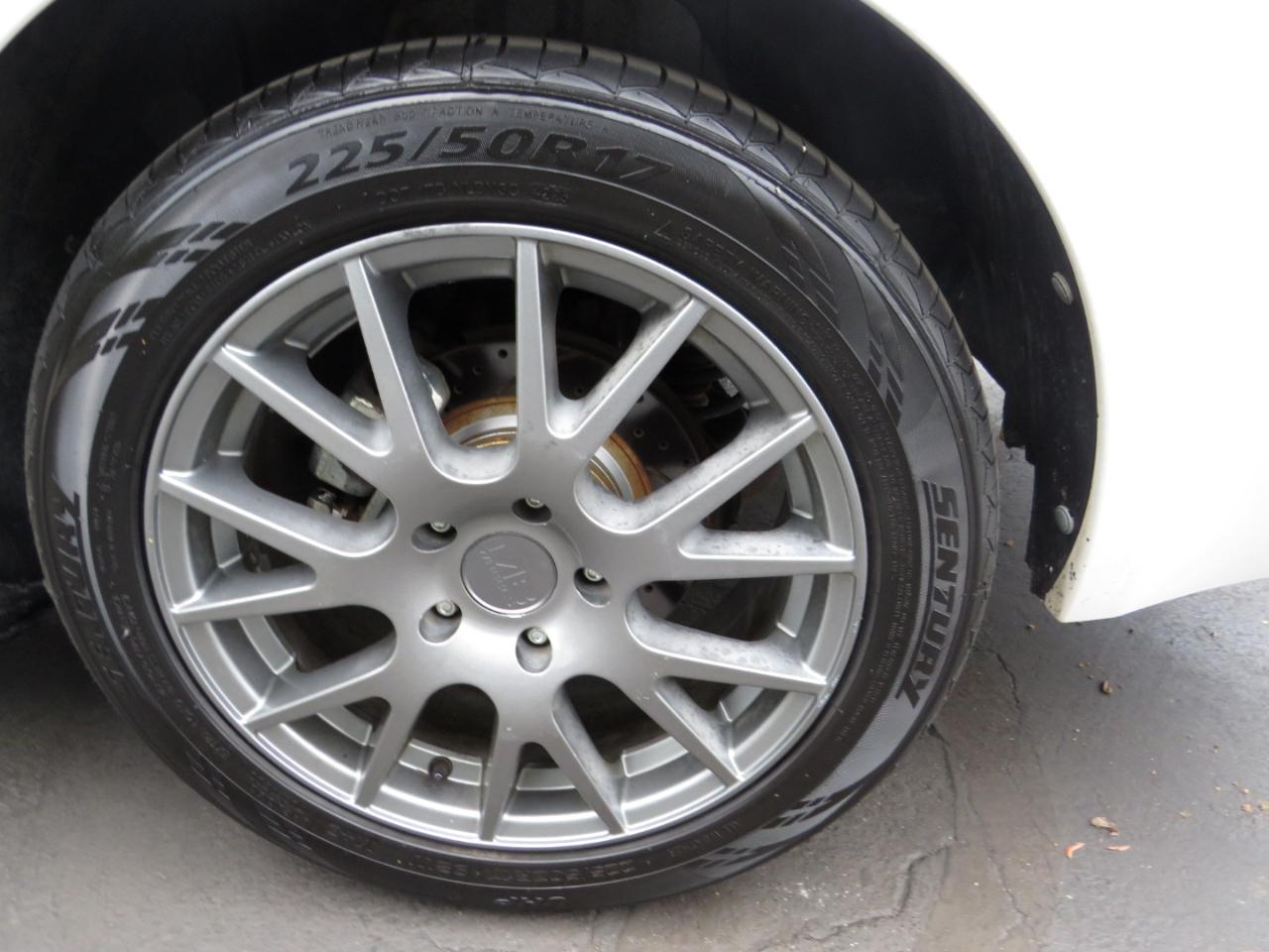 Mercury Milan 4dr Sdn Premier FWD 2011