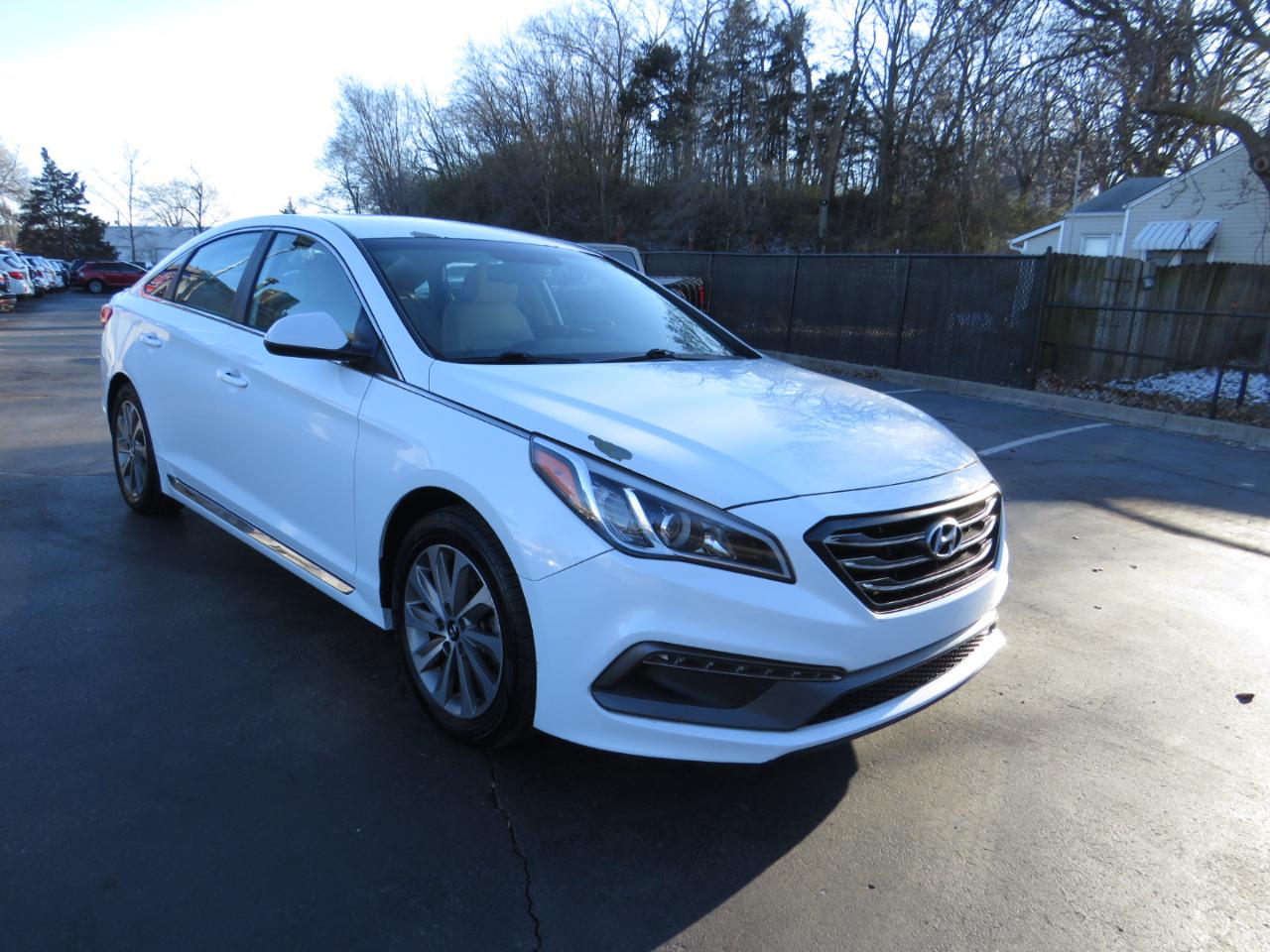 Hyundai Sonata 4dr Sdn 2.4L Sport 2015