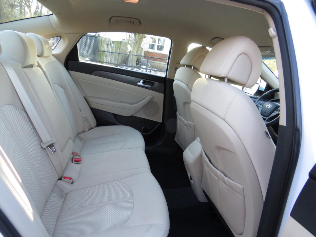 Hyundai Sonata 4dr Sdn 2.4L Sport 2015